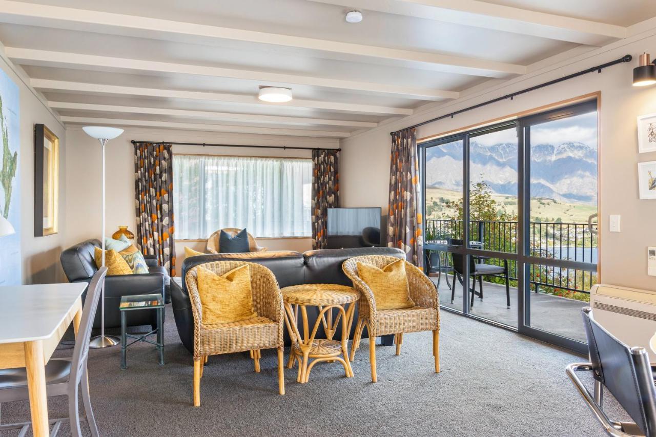 Whakatipu Heights Apartment Куийнстаун Екстериор снимка